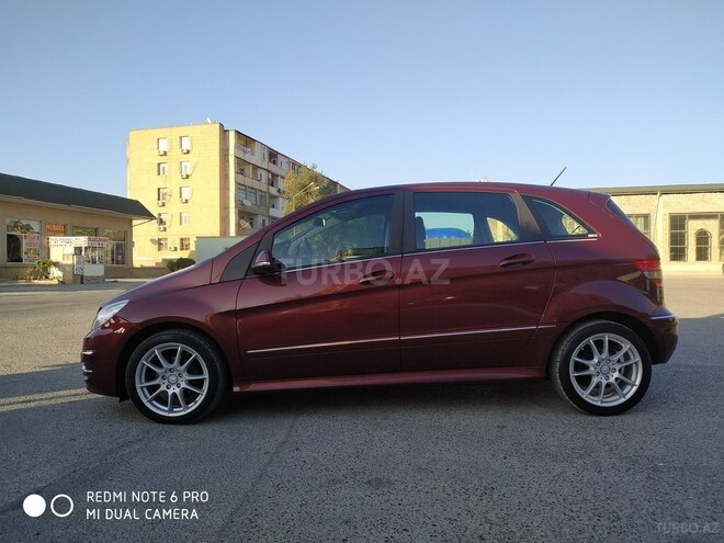 Mercedes B 180 2010, 42,000 km - 1.7 л - Bakı