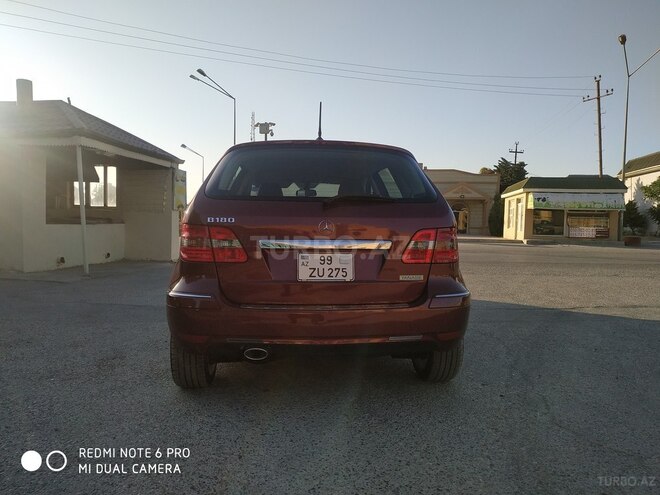 Mercedes B 180 2010, 42,000 km - 1.7 л - Bakı