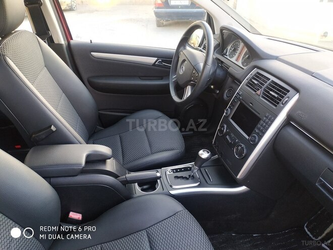 Mercedes B 180 2010, 42,000 km - 1.7 л - Bakı