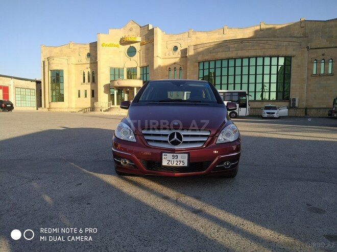 Mercedes B 180 2010, 42,000 km - 1.7 л - Bakı