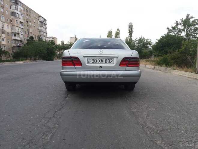 Mercedes E 240 1998, 217,000 km - 2.4 l - Bakı