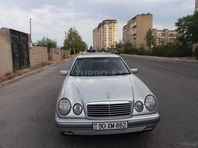 Mercedes E 240 1998, 217,000 km - 2.4 l - Bakı