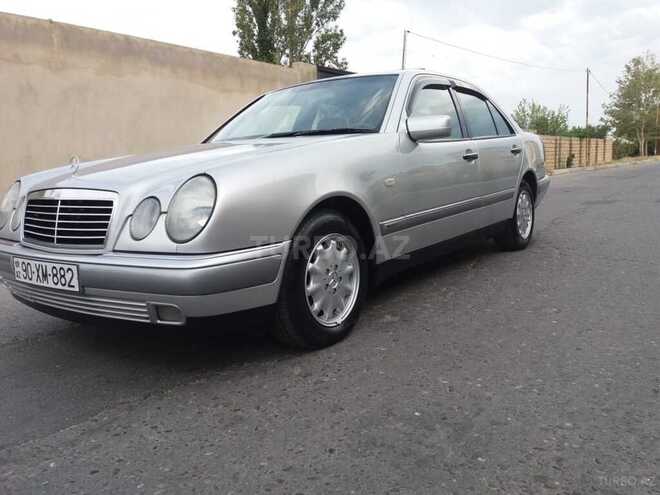 Mercedes E 240 1998, 217,000 km - 2.4 l - Bakı