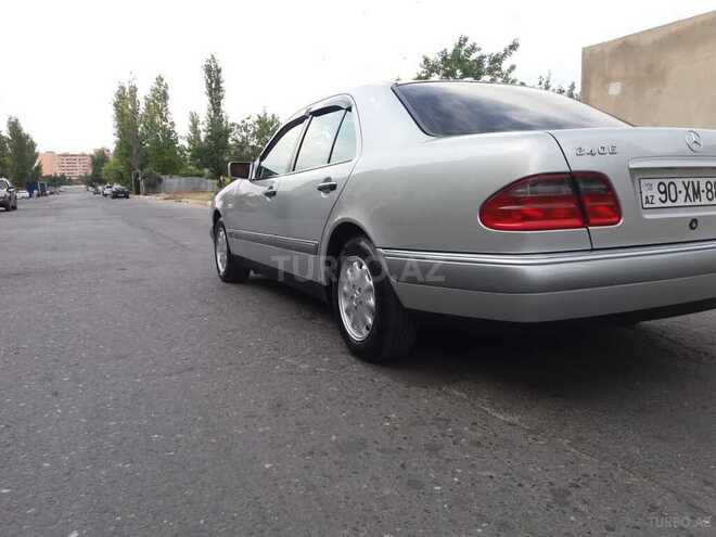 Mercedes E 240 1998, 217,000 km - 2.4 l - Bakı