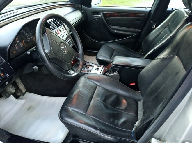 Mercedes C 220 2000, 340,000 km - 2.2 l - Bakı