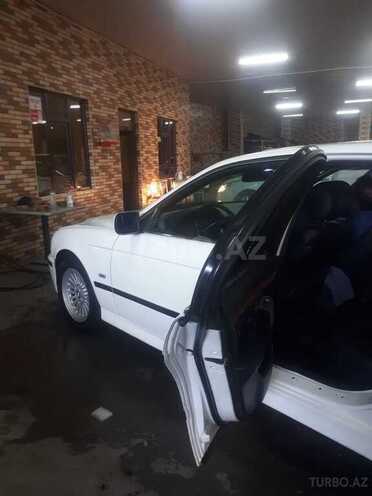BMW 528 1996, 317,000 km - 2.8 l - Gəncə