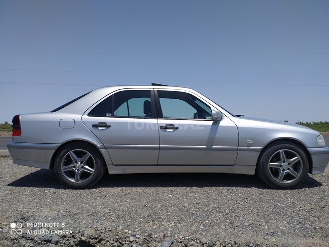 Mercedes C 200 1999, 182,600 km - 2.0 l - İmişli