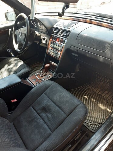 Mercedes C 220 2000, 450,000 km - 2.2 l - Bakı