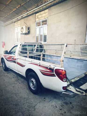 Mitsubishi L200 2008, 256,386 km - 2.5 л - Bakı