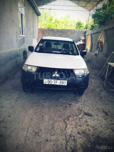 Mitsubishi L200 2008, 256,386 km - 2.5 л - Bakı