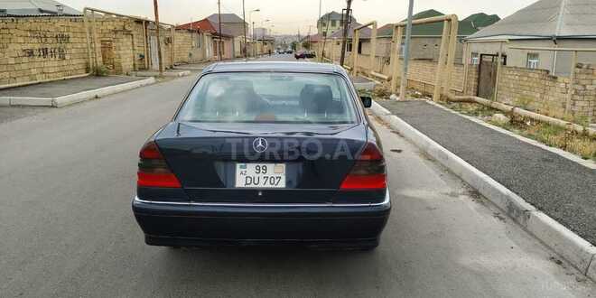Mercedes C 240 2000, 292,000 km - 2.4 л - Bakı