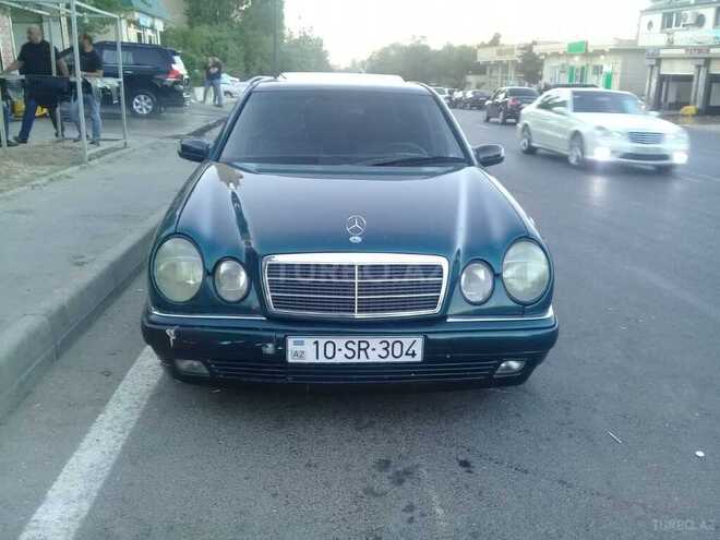Mercedes E 230 1995, 306,000 km - 2.3 l - Bakı