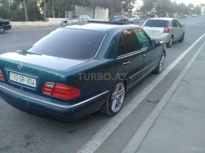 Mercedes E 230 1995, 306,000 km - 2.3 l - Bakı