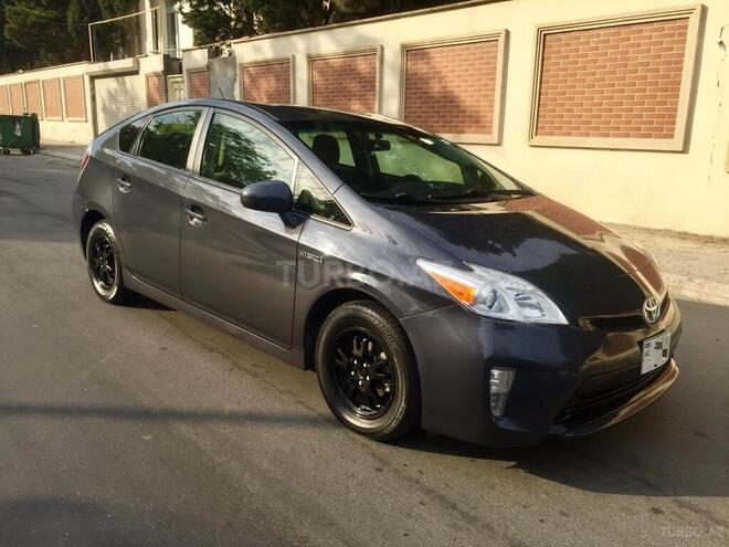 Toyota Prius 2015, 105,000 km - 1.8 l - Bakı