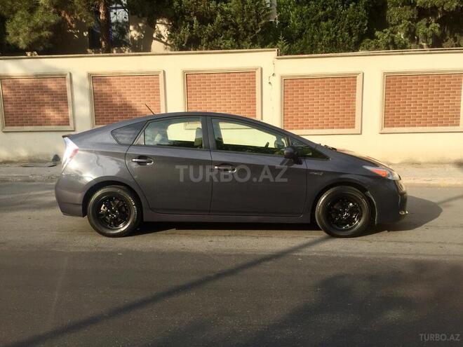 Toyota Prius 2015, 105,000 km - 1.8 l - Bakı