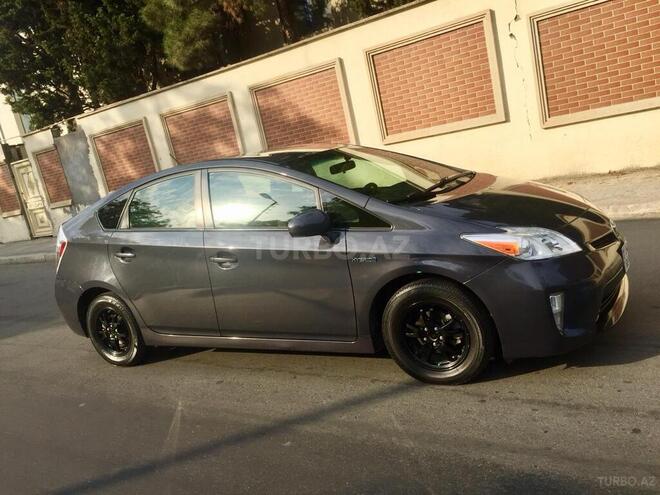 Toyota Prius 2015, 105,000 km - 1.8 l - Bakı