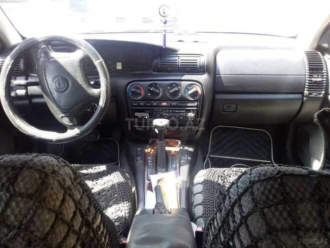 Opel Omega 1995, 235,000 km - 2.0 l - Bakı