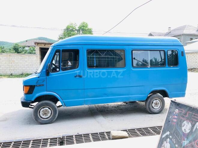 Mercedes Sprinter 208 1991, 360,400 km - 2.3 л - Quba
