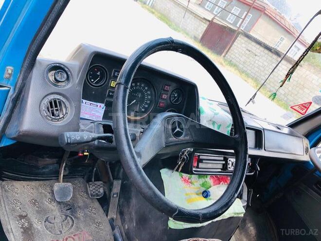 Mercedes Sprinter 208 1991, 360,400 km - 2.3 л - Quba