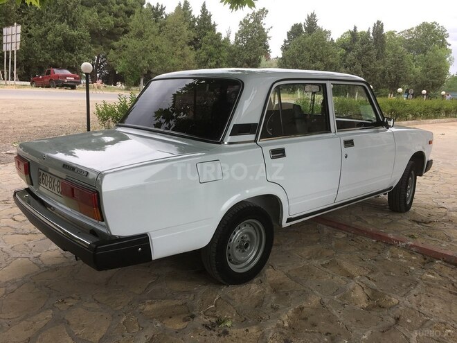 LADA (VAZ) 2107 2006, 70,000 km - 1.6 л - Tovuz