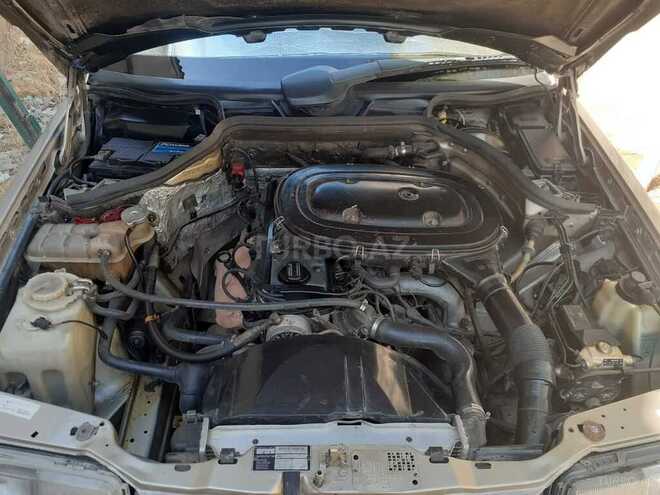Mercedes E 200 1990, 400,000 km - 2.0 l - Bakı