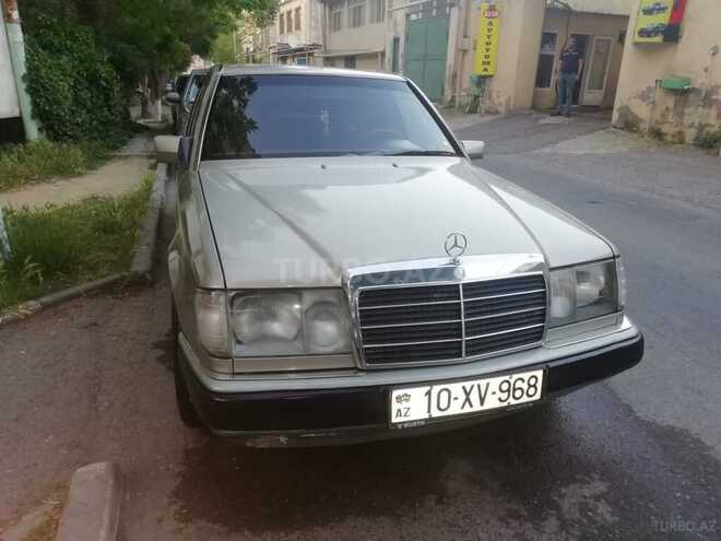Mercedes E 200 1990, 400,000 km - 2.0 l - Bakı