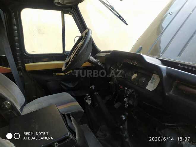 UAZ 469 1984, 180,000 km - 2.4 l - Yardımlı