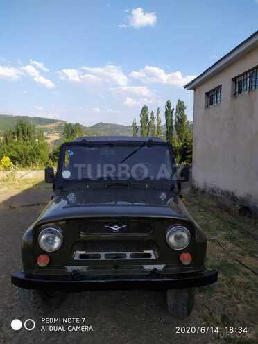 UAZ 469 1984, 180,000 km - 2.4 l - Yardımlı