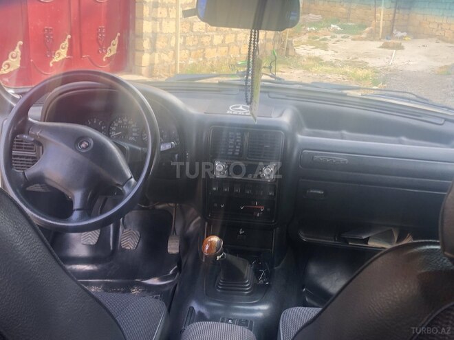 GAZ 31105 2004, 94,800 km - 2.4 l - Sumqayıt