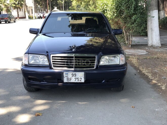 Mercedes C 180 1997, 250,000 km - 1.8 l - Göyçay