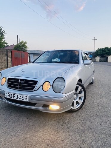 Mercedes E 220 2001, 280,546 km - 2.2 l - Bakı