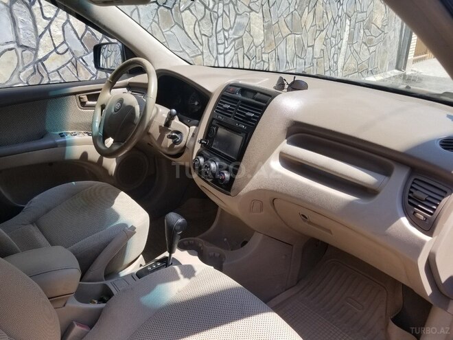 Kia Sportage 2006, 175,000 km - 2.0 l - Bakı