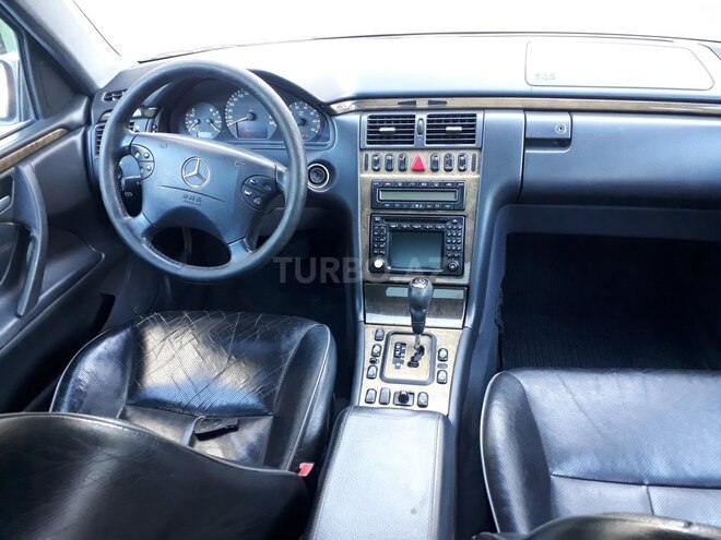 Mercedes E 280 2000, 286,500 km - 2.8 l - Bakı