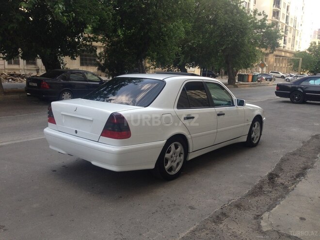 Mercedes C 240 1999, 240,483 km - 2.4 л - Bakı