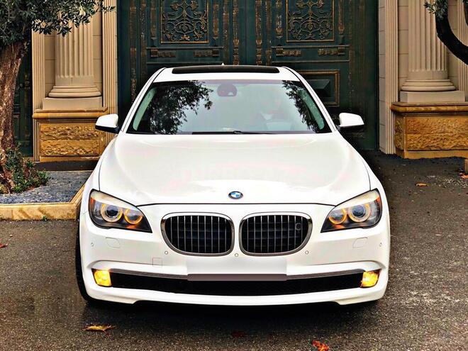BMW 750 2010, 127,000 km - 4.4 l - Bakı