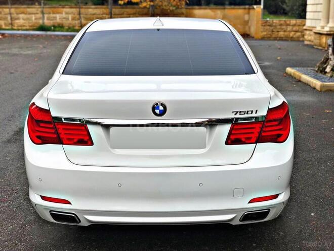 BMW 750 2010, 127,000 km - 4.4 l - Bakı