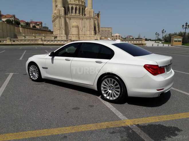 BMW 750 2010, 127,000 km - 4.4 l - Bakı