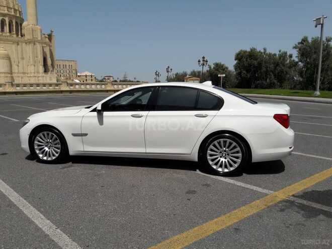 BMW 750 2010, 127,000 km - 4.4 l - Bakı