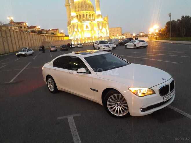 BMW 750 2010, 127,000 km - 4.4 l - Bakı