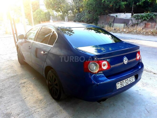 Volkswagen Passat 2006, 205,000 km - 2.0 l - Bakı