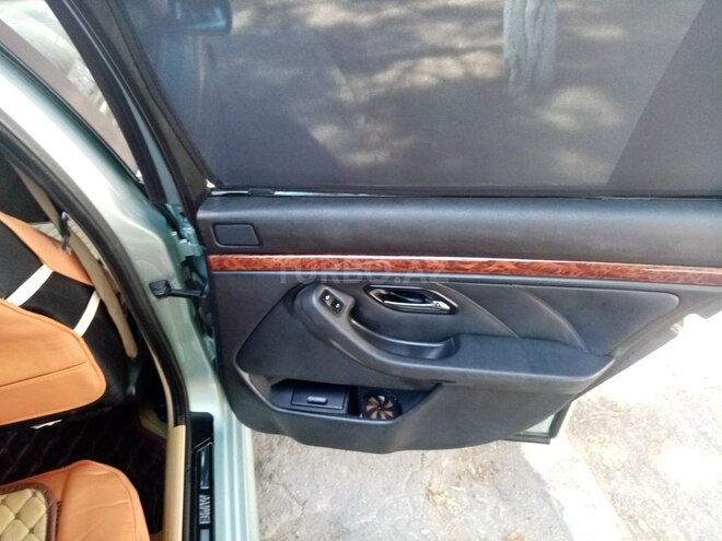 BMW 528 1998, 299,000 km - 2.8 l - Sumqayıt