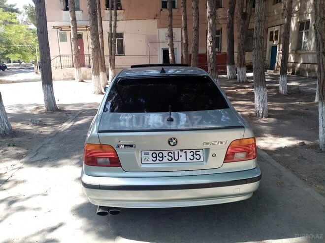 BMW 528 1998, 299,000 km - 2.8 l - Sumqayıt