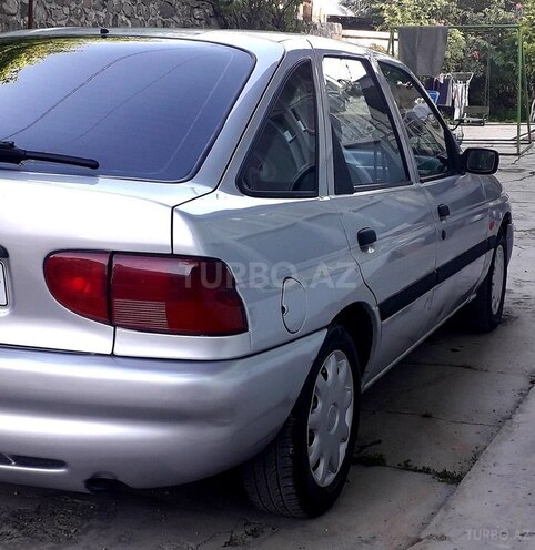 Ford Escort 1997, 168,977 km - 1.6 l - Şəki