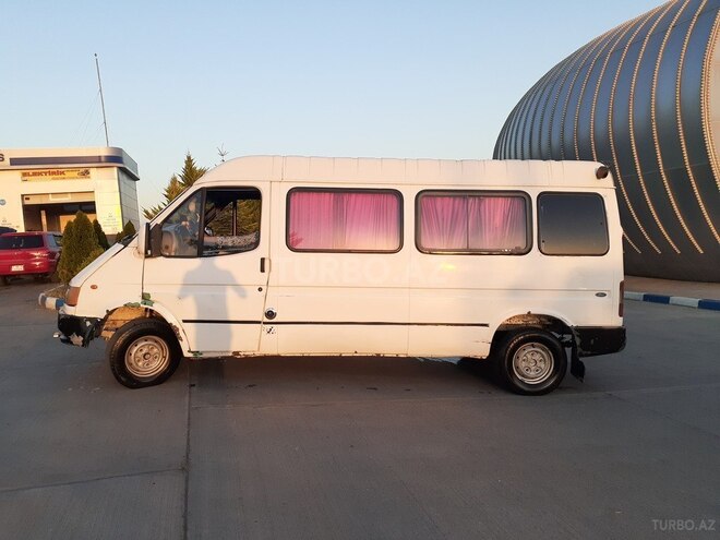 Ford Transit 1992, 300,000 km - 2.5 l - Qəbələ