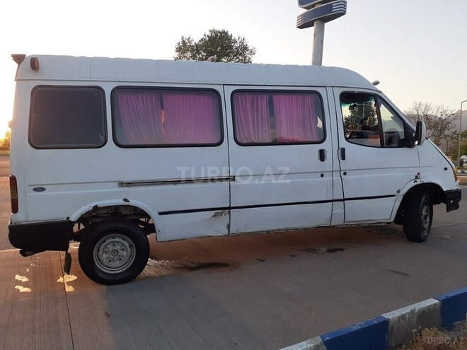 Ford Transit 1992, 300,000 km - 2.5 l - Qəbələ
