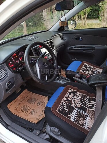 Kia Rio 2010, 157,000 km - 1.4 л - Bakı
