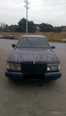 Mercedes E 200 1992, 332,500 km - 2.0 l - Bakı