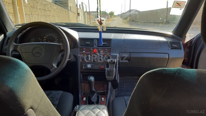 Mercedes C 200 1997, 300,000 km - 2.0 l - Bakı