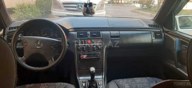 Mercedes E 220 1997, 606,600 km - 2.2 l - Bakı
