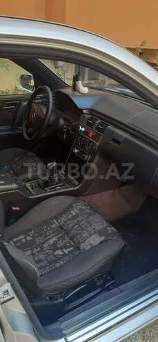 Mercedes E 220 1997, 606,600 km - 2.2 l - Bakı